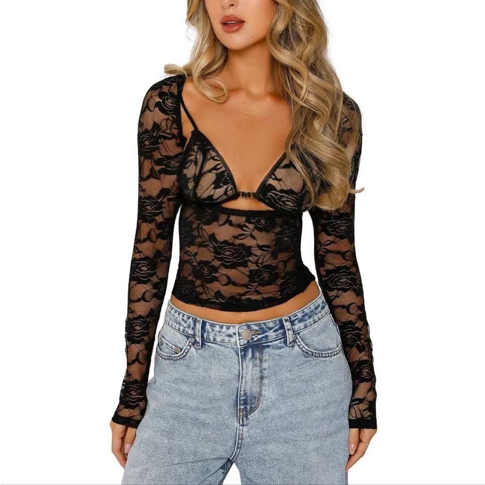 Lace bra and long sleeve top